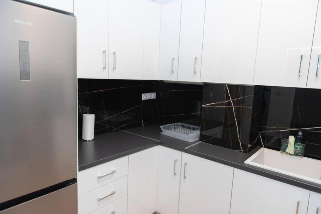 Renovated Spacious Flat 7Min To Subway Station- Athens Exterior photo