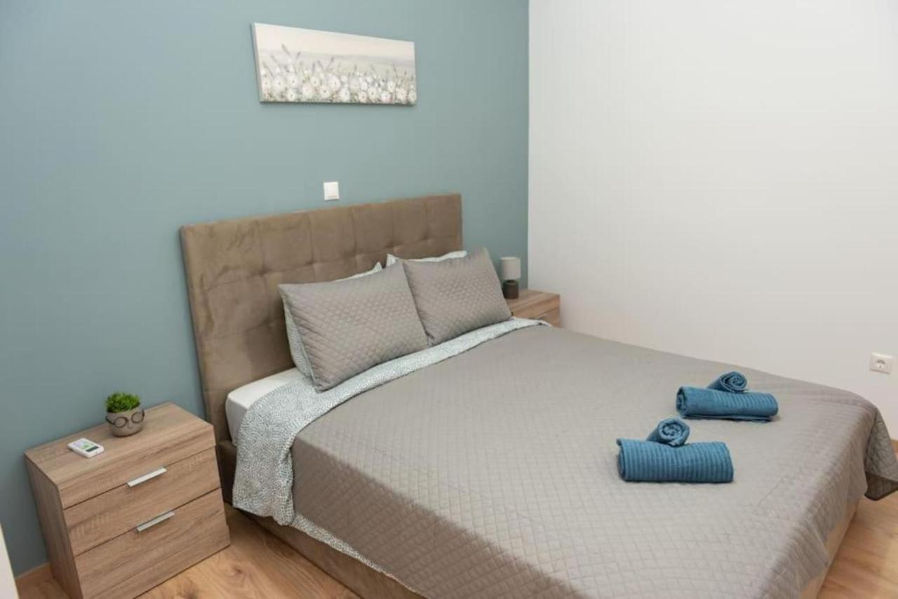 Renovated Spacious Flat 7Min To Subway Station- Athens Exterior photo